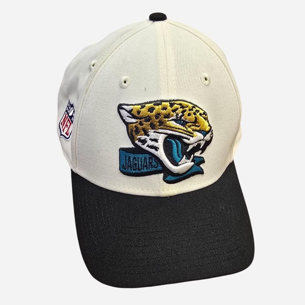 New Era 39thirty Jacksonville jaguars hat men’s medium/large cream black NFL